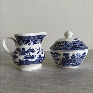 Vintage Churchill Blue Willow Creamer And Sugar Mint Condition Made In England